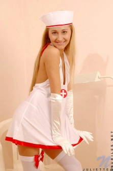 Sexy Nurse - Pic 15